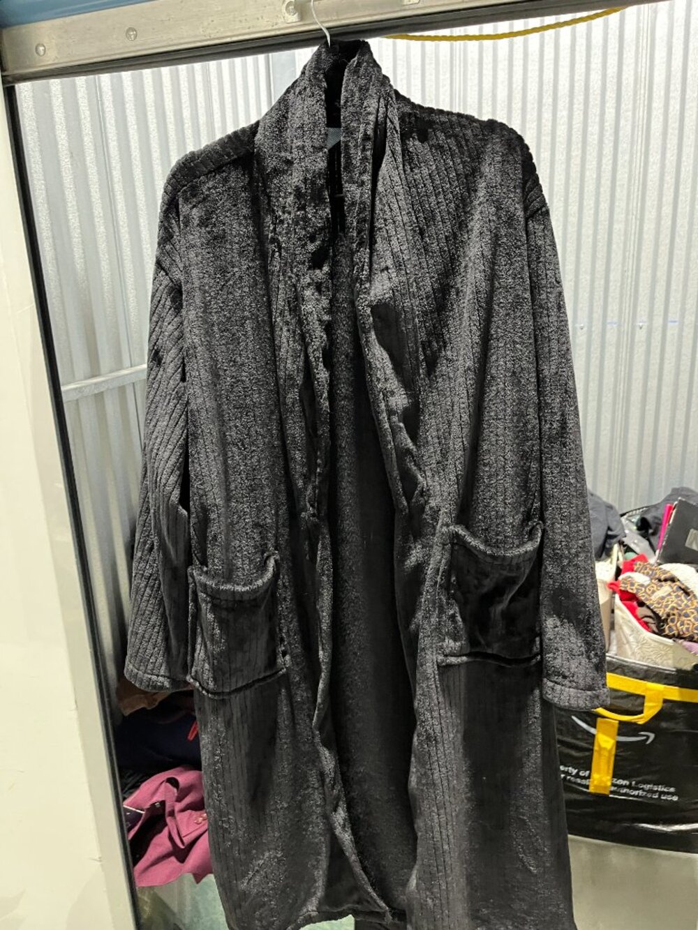 Hotel Spa Collection Black Plush Textured Robe | Ultra Soft Cozy Lounge Spa Bath